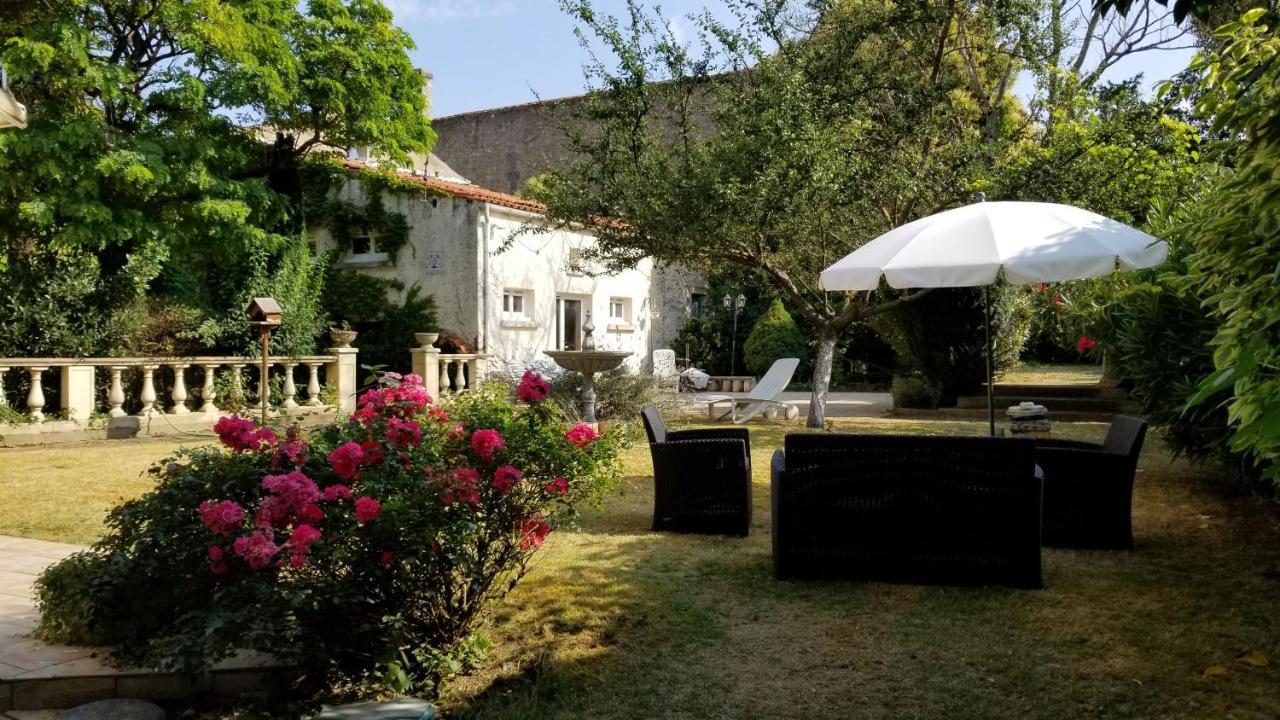 La Maison Blanche Бле Екстер'єр фото